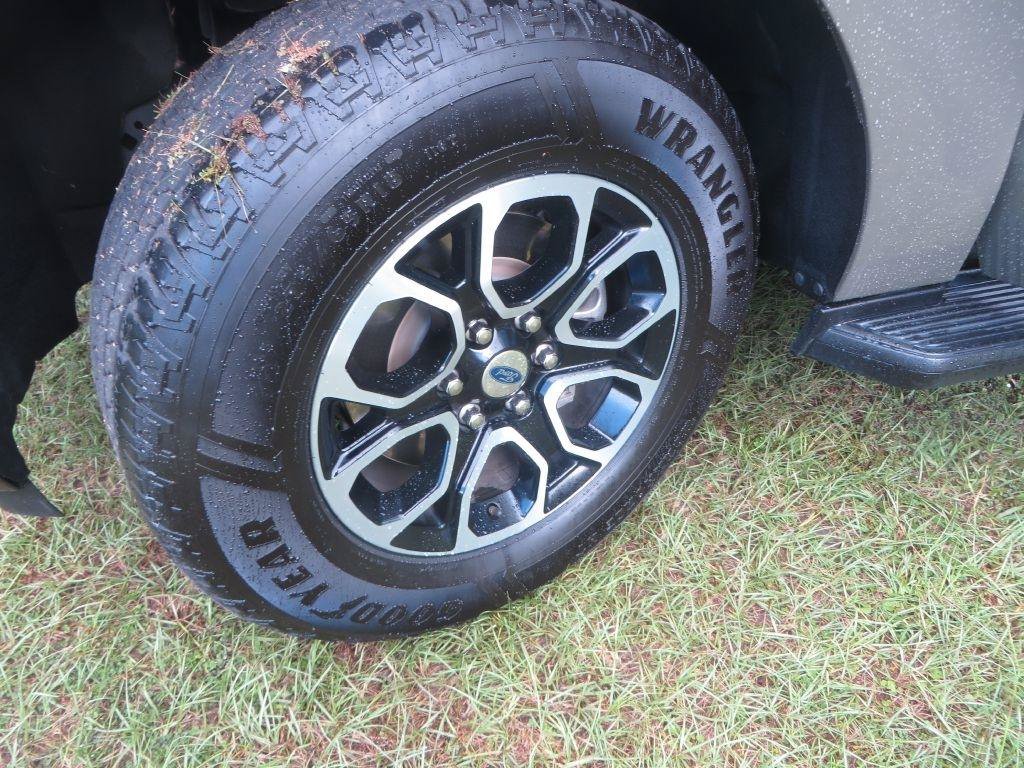Used 2024 Ford Expedition Max XLT RWD image 26