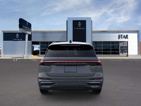 New 2025 Lincoln Nautilus Reserve w/ Jet Appearance Package image 5