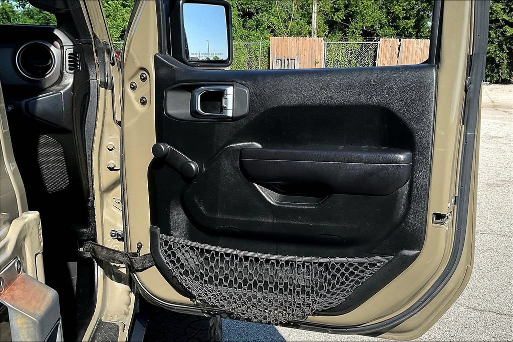 Used 2020 Jeep Gladiator Sport AWD/4WD image 19