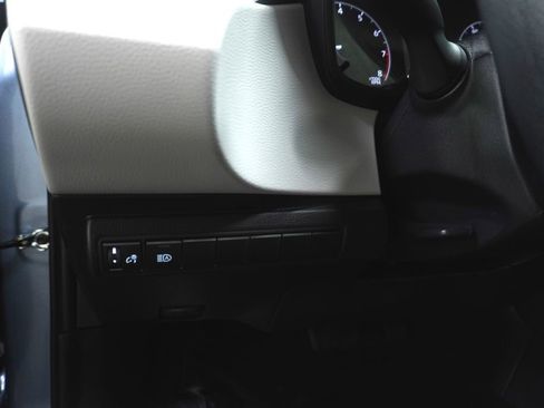 Used 2023 Toyota Corolla LE w/ Carpet Mat Package (TMS) FWD image 20