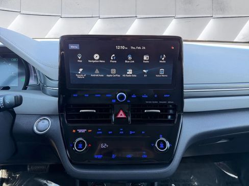 Used 2020 Hyundai Ioniq Limited image 14