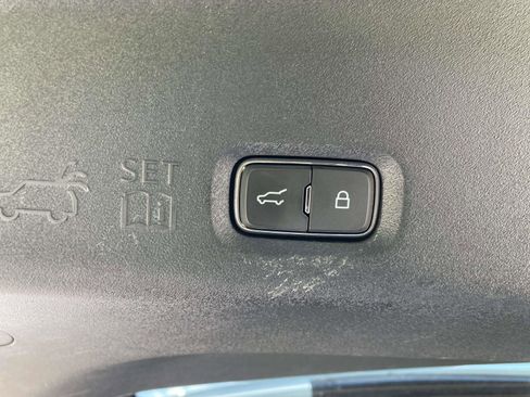 Used 2025 Ford Expedition Active RWD image 15