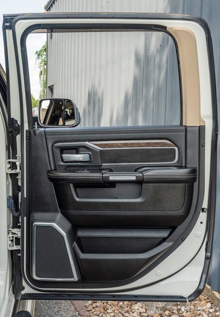 Used 2019 RAM 2500 Laramie AWD/4WD image 38