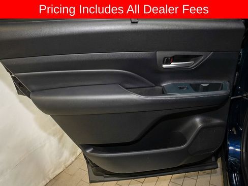 Certified 2025 Toyota Grand Highlander FWD image 12