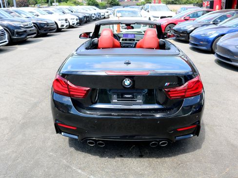 Used 2020 BMW M4 Convertible w/ Executive Package image 16