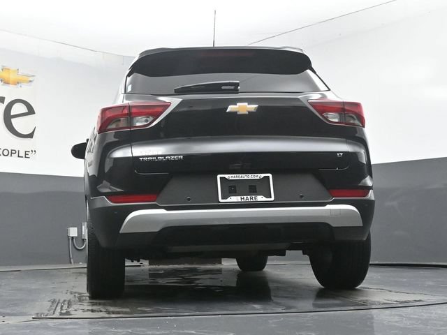 Used 2025 Chevrolet TrailBlazer LT w/ LT Cold Weather Package FWD image 59