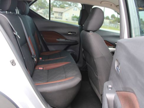 Used 2019 Nissan Kicks SR FWD image 24