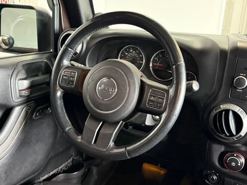 Used 2013 Jeep Wrangler Unlimited Sport AWD/4WD image 11