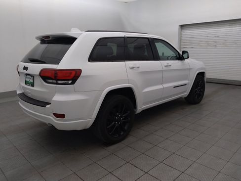 Used 2021 Jeep Grand Cherokee Laredo X RWD image 10