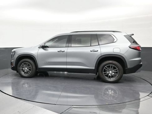 Used 2026 GMC Acadia Elevation FWD image 2
