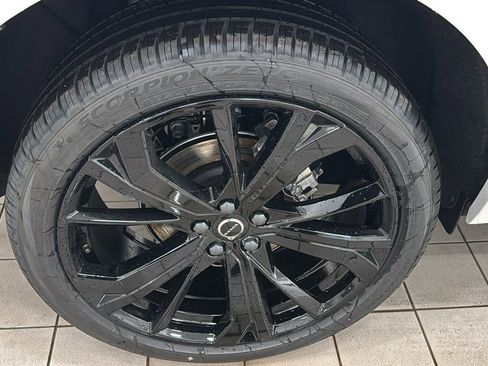 New 2026 Volvo XC60 B5 Ultra w/ Protection Package Premier image 31