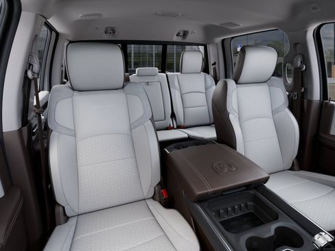 New 2026 RAM 3500 Laramie AWD/4WD image 16