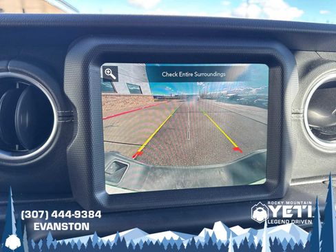 Used 2020 Jeep Gladiator Overland image 25
