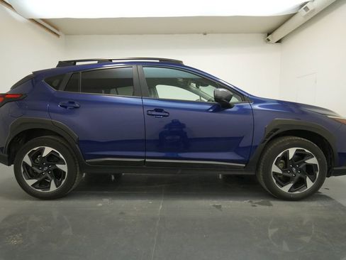 Used 2024 Subaru Crosstrek 2.5i Limited w/ Crosstrek Mirror Package image 10