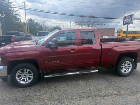 Used 2017 Chevrolet Silverado 1500 LT w/ Max Trailering Package AWD/4WD image 2