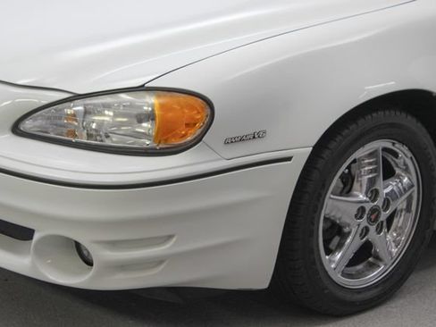 Used 2001 Pontiac Grand Am GT w/ Solid Value Appearance Pkg FWD image 5