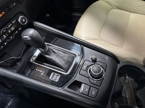 Used 2018 MAZDA CX-5 Touring w/ Preferred Equipment Package image 23