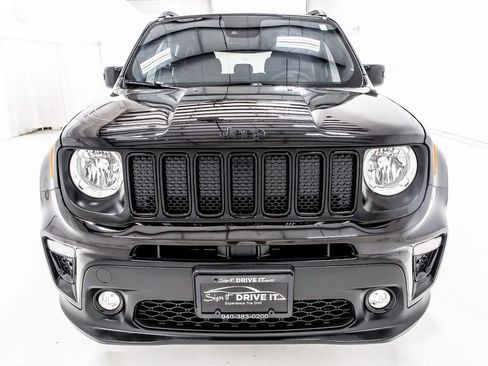 Used 2022 Jeep Renegade Altitude AWD/4WD image 11