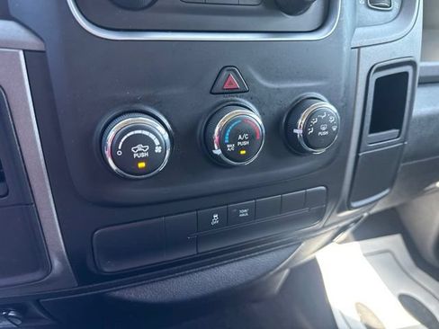 Used 2014 RAM 1500 Express RWD image 19