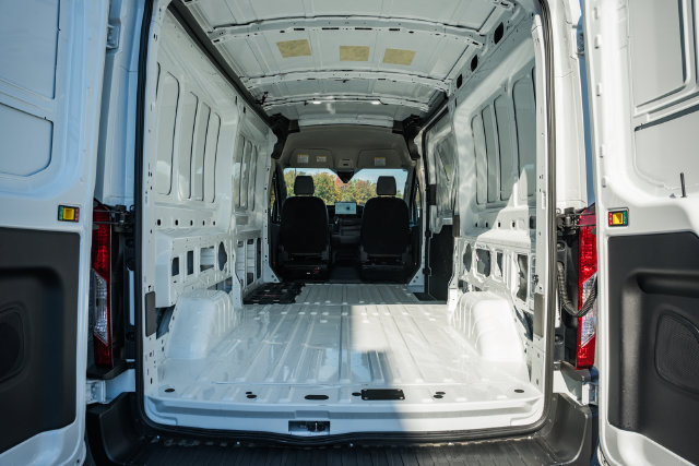 Used 2026 Ford Transit 250 148 Medium Roof RWD image 12