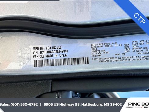 New 2025 Jeep Grand Cherokee Altitude image 7