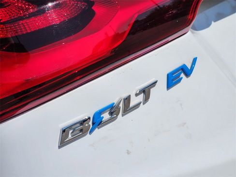 Used 2019 Chevrolet Bolt Premier image 18