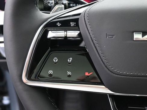 New 2026 Cadillac Lyriq V image 30