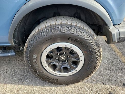 Used 2025 Ford Bronco Badlands AWD/4WD image 5