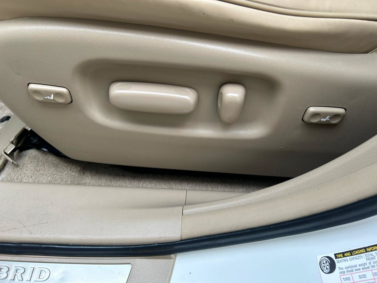 Used 2010 Toyota Highlander Limited AWD/4WD image 10