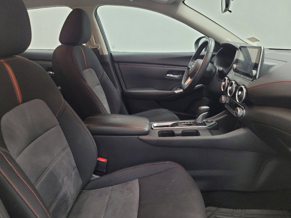 Used 2025 Nissan Sentra SR FWD image 21