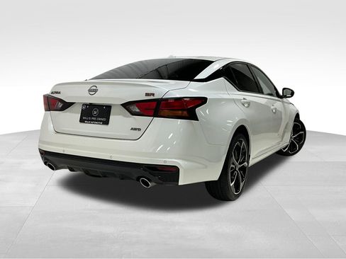 Used 2024 Nissan Altima 2.5 SR image 11