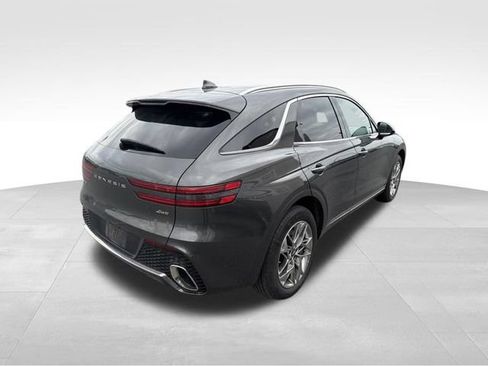 Used 2025 Genesis GV70 2.5T AWD/4WD image 8