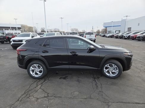 New 2026 Chevrolet Trax LS w/ LS Convenience Package image 16