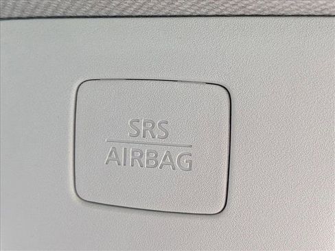 Used 2018 Nissan Sentra SV FWD image 12