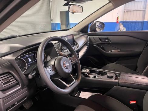 Used 2024 Nissan Rogue S image 21