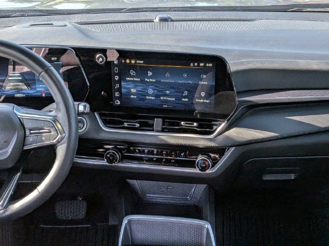 Used 2025 Chevrolet Equinox LT w/ Safety and Technology Package FWD image 13