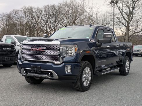 Used 2021 GMC Sierra 2500 Denali w/ Denali Ultimate Package image 3