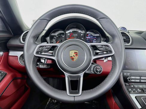 Used 2024 Porsche 718 Boxster RWD image 14