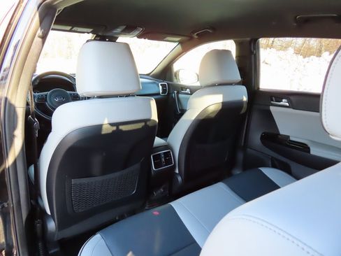 Certified 2019 Kia Sportage EX w/ EX Sport Appearance Package image 26