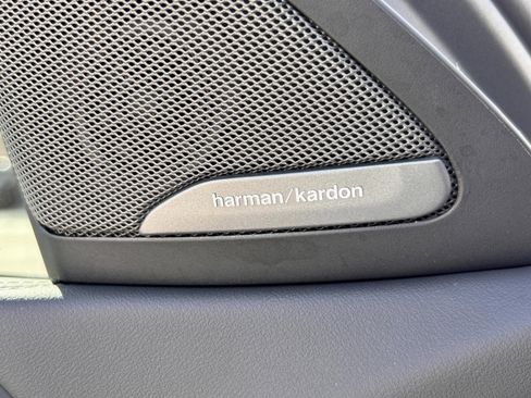 Used 2026 BMW X6 xDrive40i w/ Premium Package AWD/4WD image 23