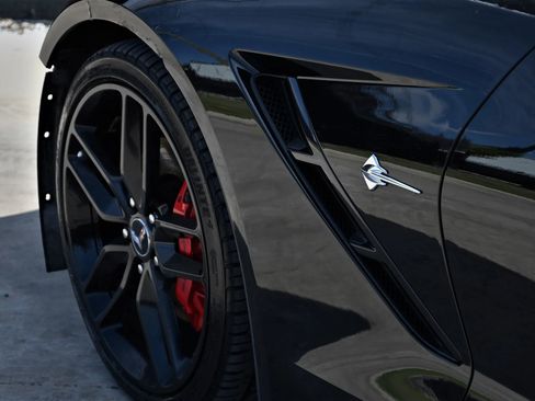 Used 2015 Chevrolet Corvette Stingray Coupe w/ ZF1 Appearance Package image 9
