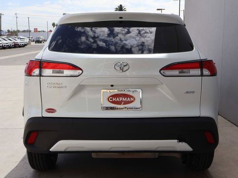 Used 2022 Toyota Corolla Cross L AWD/4WD image 4