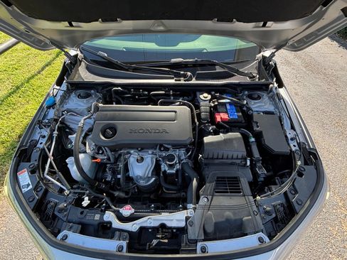 Used 2025 Honda Civic Sport image 31