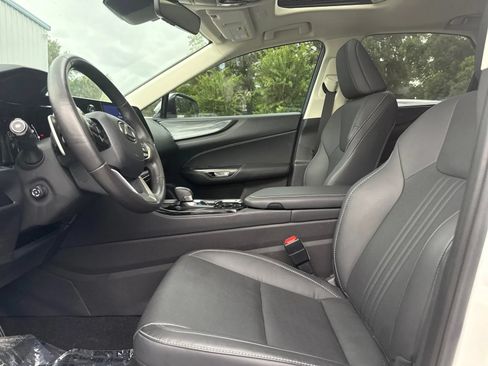 Used 2024 Lexus NX 250 FWD image 12