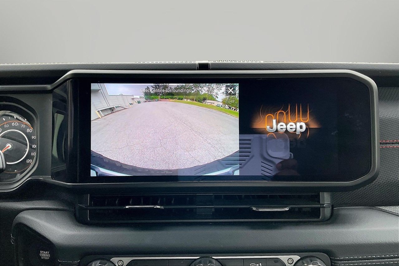 Certified 2024 Jeep Wrangler Unlimited Rubicon AWD/4WD image 13