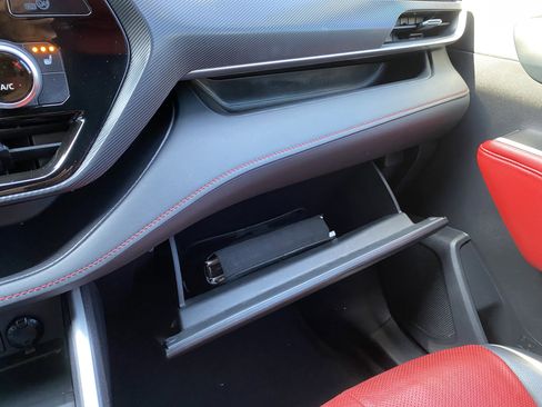 Used 2023 Toyota Highlander XSE image 30