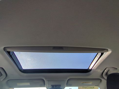 Used 2023 Honda Accord EX image 28