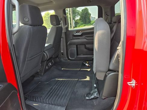 Used 2025 Chevrolet Silverado 1500 LT AWD/4WD image 11
