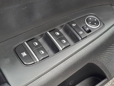 Used 2024 Kia Forte LXS w/ LXS Technology Package image 15