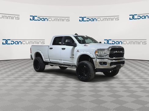 Used 2023 RAM 2500 Big Horn w/ Level 1 Equipment Group AWD/4WD image 2